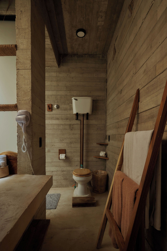 Bathroom 3, Punta Tamarindo, Dist. Pochutla