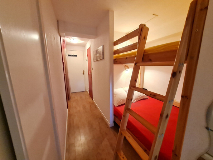 Room 3, Ski-in Stay in Les Deux Alpes, Isère
