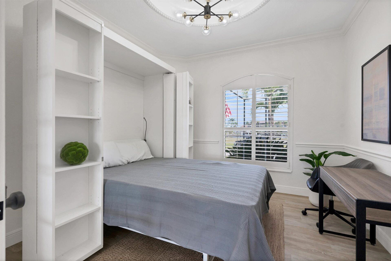Interior 2, San3337, Charlotte