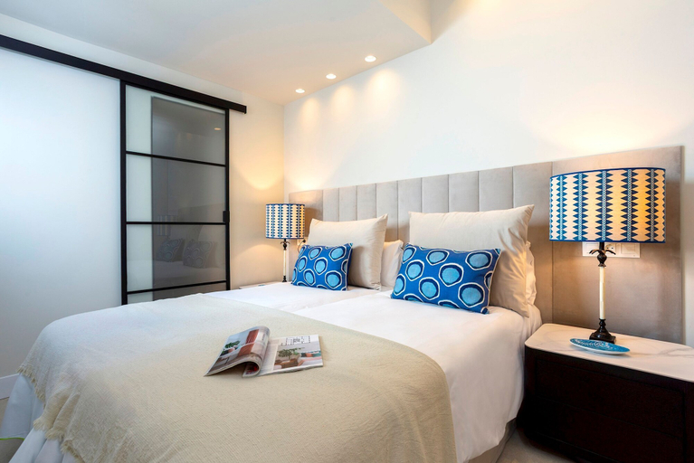 Room 2, Magnificent 3BD Duplex With Pool in Marbella Aloha Golf II, Málaga