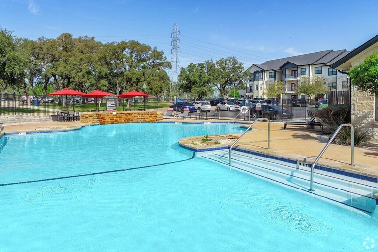 Sport & Beauty, Landing San Antonio Alamo Ranch Apartments, Bexar