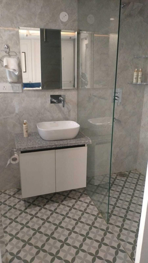 Bathroom 4, Bedchambers Apart hotel Sec 39, Gurgaon