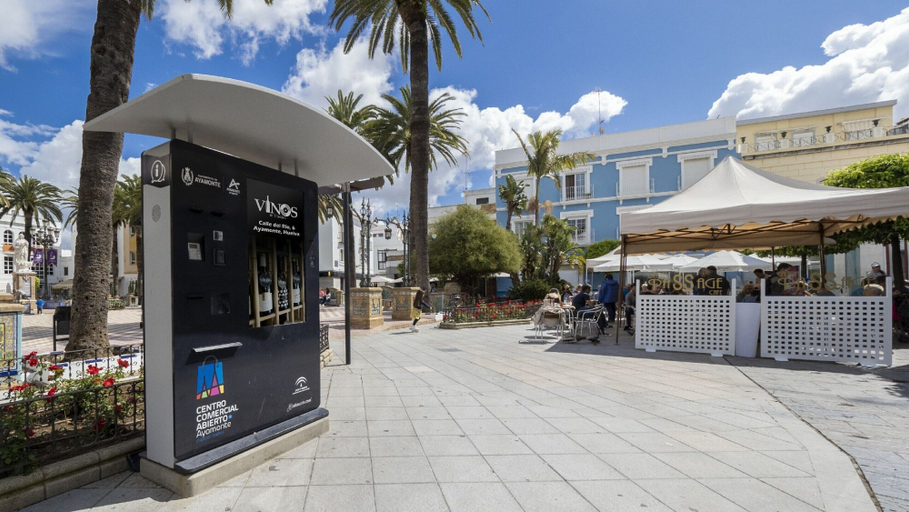 Exterior 2, Central Family Apartment With Terrace, Huelva