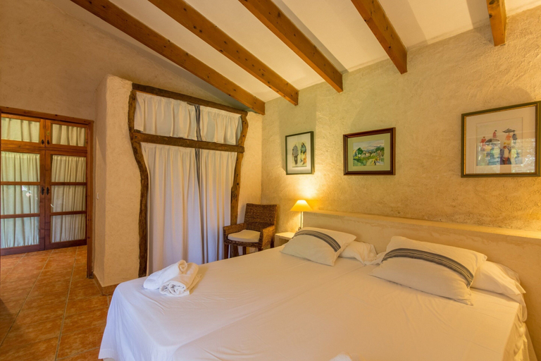 Room 4, Delightful Country House in Buger, Baleares