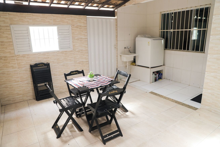 Room 5, Casa de Praia Pet Friendly com Churrasqueira e Ar, Rio das Ostras