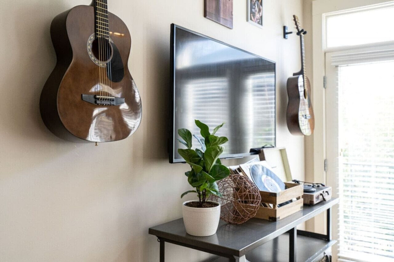 Interior 3, Star Studded - Near Music Row- Private Balcony, Davidson
