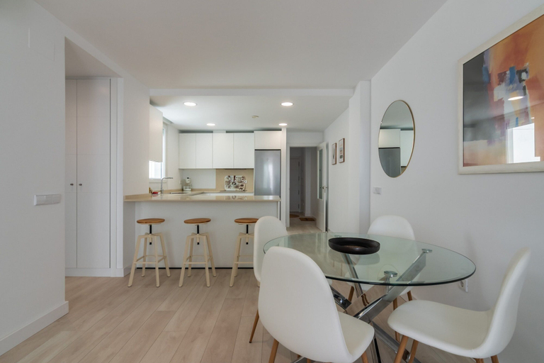 Dining 3, Family Apartment With Balcony, Wifi, Huelva