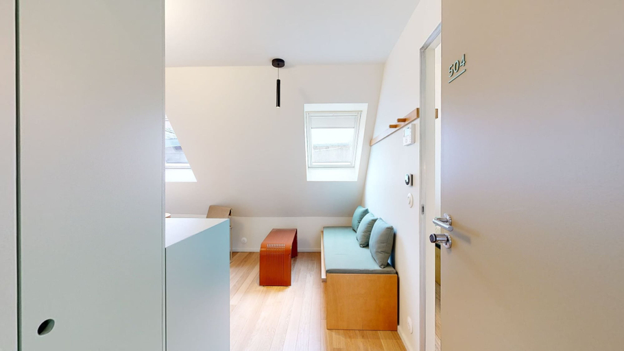Room 2, Joivy 10 Douai 1BR Velux, Paris