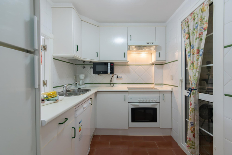 Private kitchen 2, Golfside Apartment for 4 Guests, Huelva