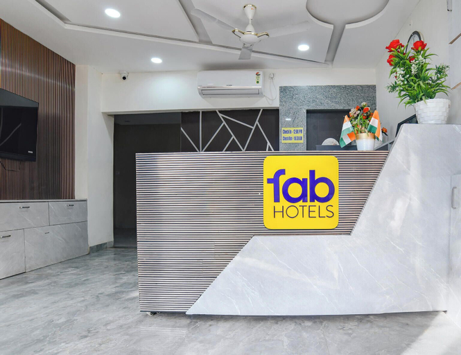Reception 5, FabHotel Kamari Inn, Vijay Nagar, Indore