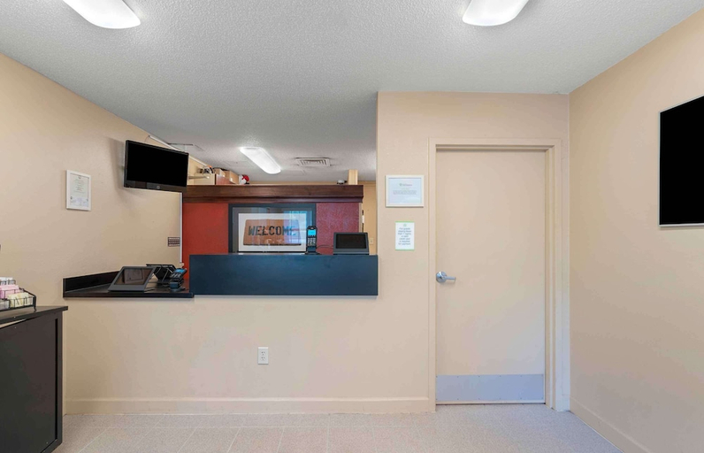 Public Area 2, Extended Stay America Suites Virginia Beach Independence Blv, Virginia Beach