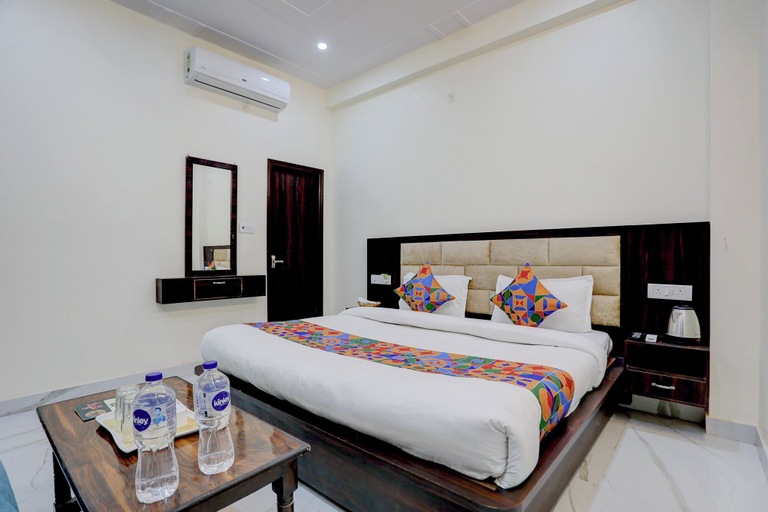 Room 2, Fabhotel Abhinanandan Palace, Faizabad