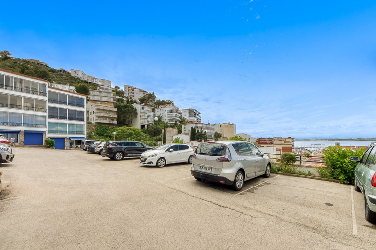 Primary image 5, Apartment in Roses With Waterfront Views, Girona