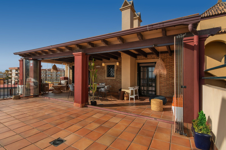 Outdoor dining 2, Sea-view Apartment for 7, Huelva