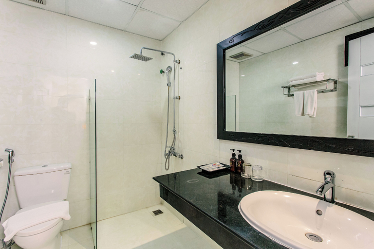 Bathroom 4, Seavitel Beach Hotel Da Nang, Da Nang