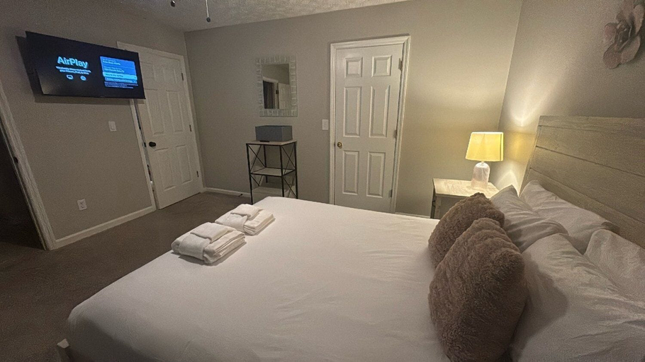 Interior 5, 1356 Velvet Creek Glen, Marietta, Cobb