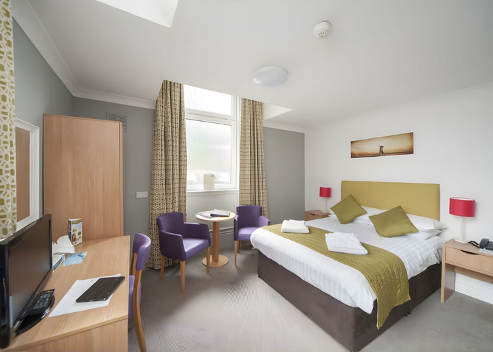 Bedroom 2, The Carlton Hotel, Norfolk