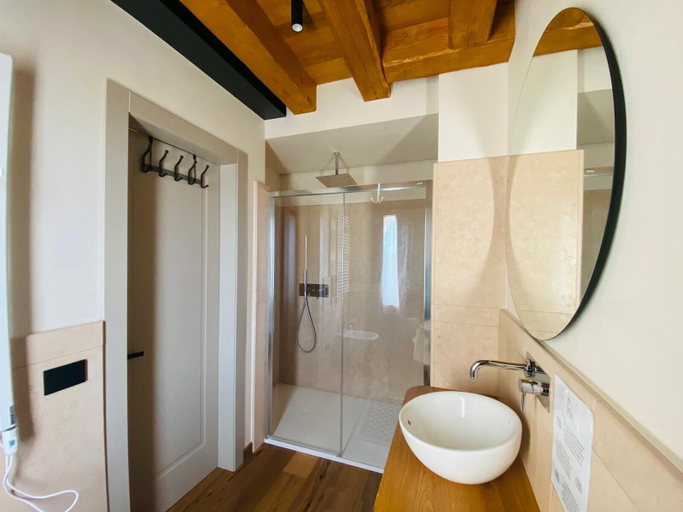 Bathroom 4, Casa Tormena, Treviso