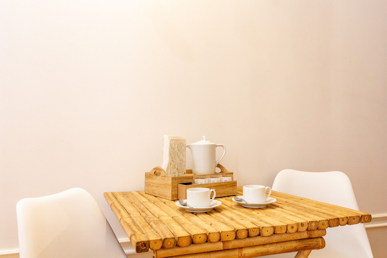 Interior detail 3, Modern Porto Studio With Essential Amenities, Porto