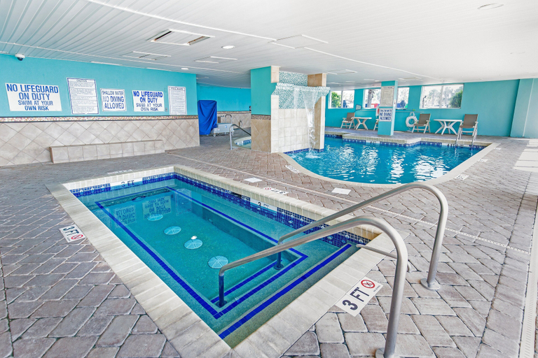 Interior 3, Atlantica 656, Horry