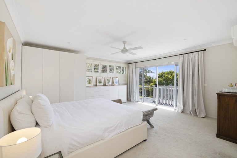 Room 4, Spacious 5-bed Beach House With Ocean View, Pittwater