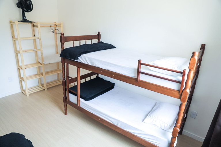 Room 3, Casa de Praia Pet Friendly com Churrasqueira e Ar, Rio das Ostras