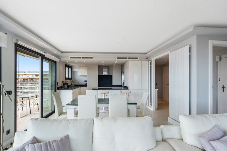 Room 3, 4 Bedroom Cannes Penthouse - Ocean View, Alpes-Maritimes