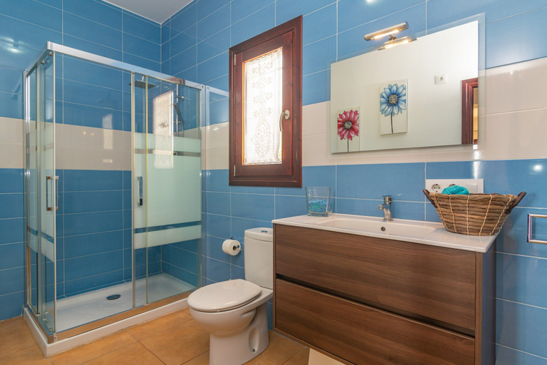 Bathroom 5, Finca Son Puca - Villa With Private Pool In Petra, Baleares