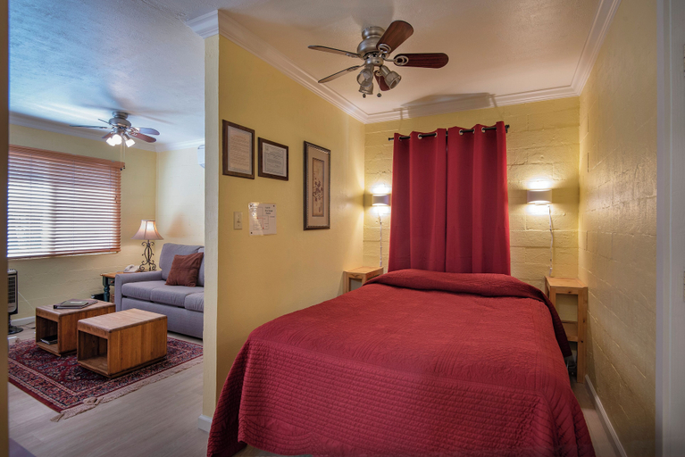 Interior 4, Sparrow's Nest, Mariposa