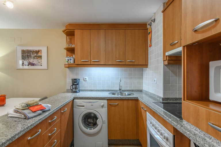 Private kitchen 5, Apartment Near Ayamonte & Beach, Huelva
