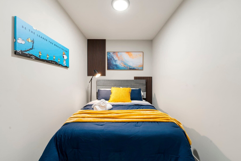 Room 5, Spacious Pilsen Dual-unit Stay for Large Groups, Cook