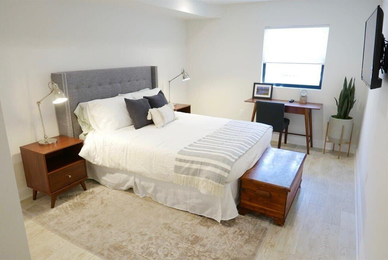Interior 3, No More Looking With Parking - 1 Bedroom, Washington D.C.