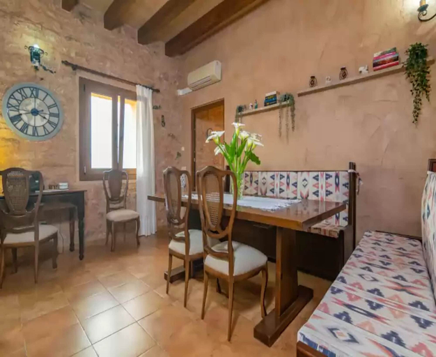Dining 5, Sa Punta - Villa With Pool, Baleares