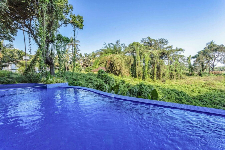 Room 4, Serene 2bhk With Pool 5 Mins to Candolim Beach, North Goa