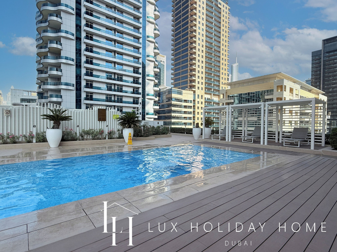Sport & Beauty 3, LUX The Dubai Marina Skyline Suite 2, Dubai