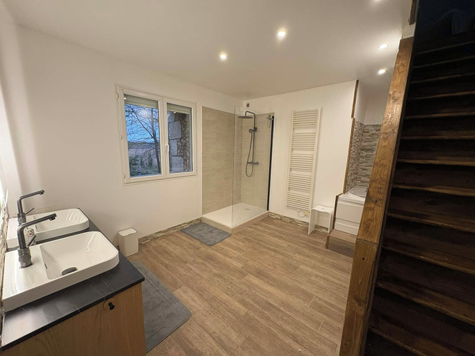 Bathroom 3, Le Jardin d'Elusa, Gers