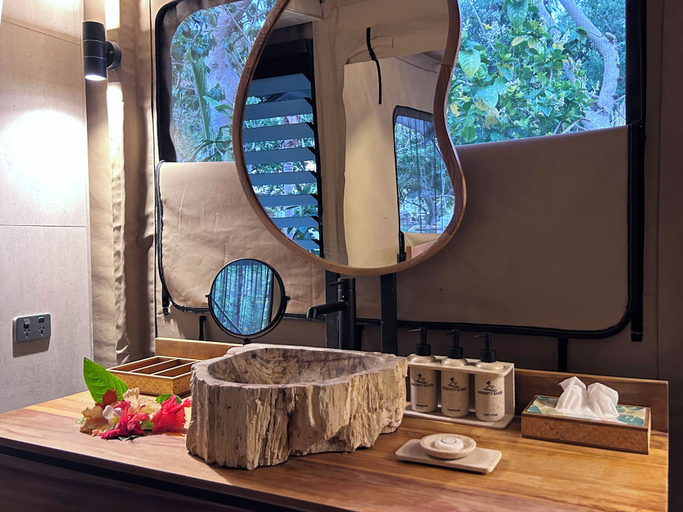 Bathroom, Serenity Sands Island Glamping, Ba