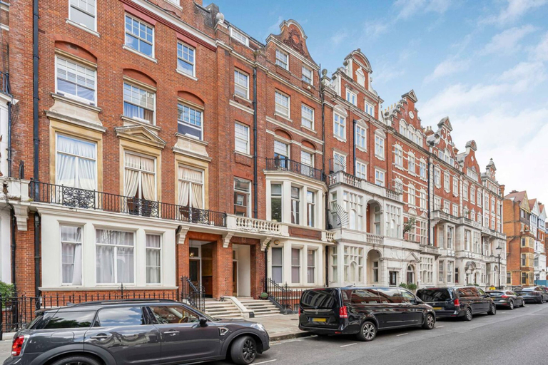 Room 5, Cadogan Square Penthouse, London