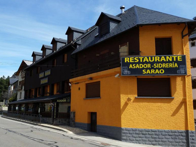 Front of property 2, Hotel Sarao 3000, Huesca