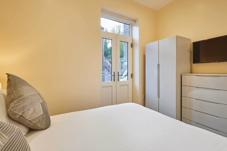 Room 4, Host Stay Ross View Ground Floor Apartment, North Yorkshire