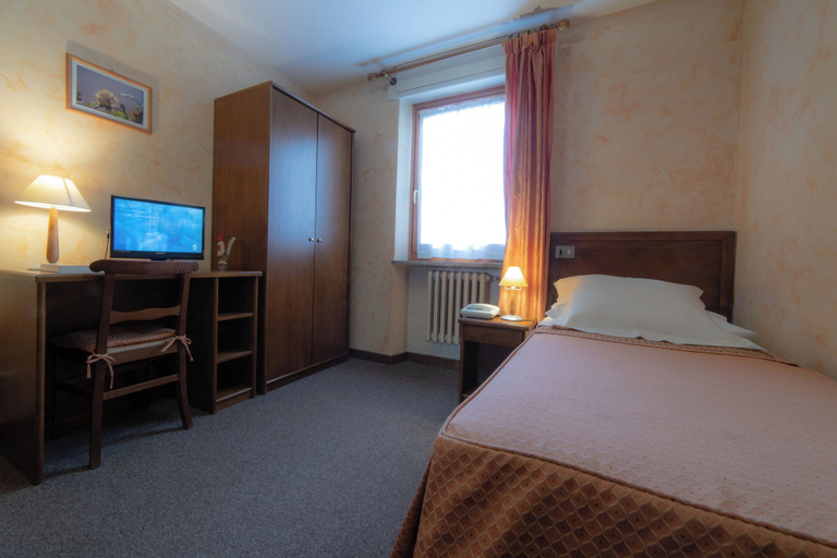Bedroom 3, Hotel Beau Sejour, Aosta