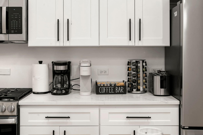 Room 5, New West Town Listing, Cook