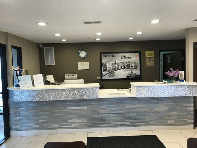 Public Area, Super 8 by Wyndham Monee, Will