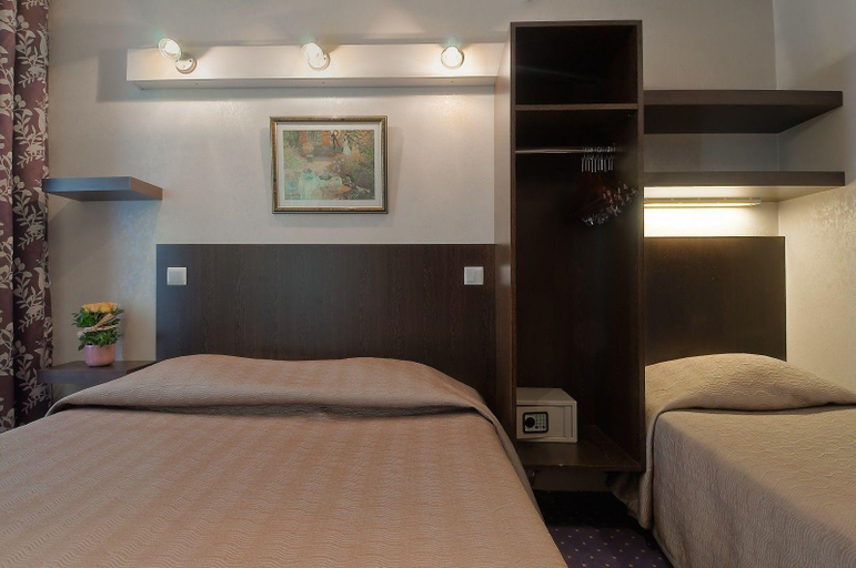 Bedroom 3, Elysee Etoile, Paris
