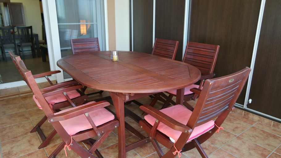Dining 3, Golfside Apartment in Isla Canela, Huelva
