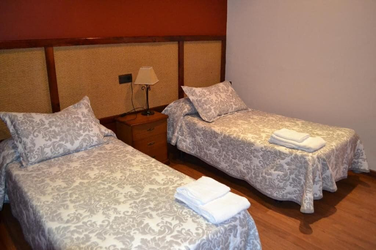 Room 3, HOSTAL PENSION LA RUTA, Huelva