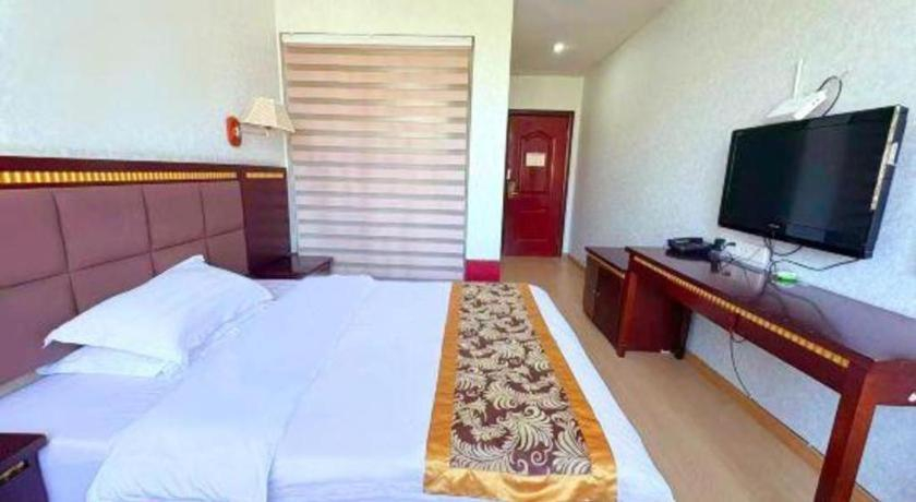 Bedroom 2, Guo Bin Hotel, Shiyan