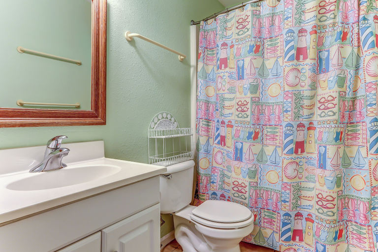 Interior 2, 2158 S Fletcher Ave B, Nassau