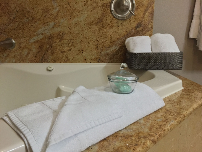 Bathroom 2, Bel Abri Napa Valley Inn, Napa