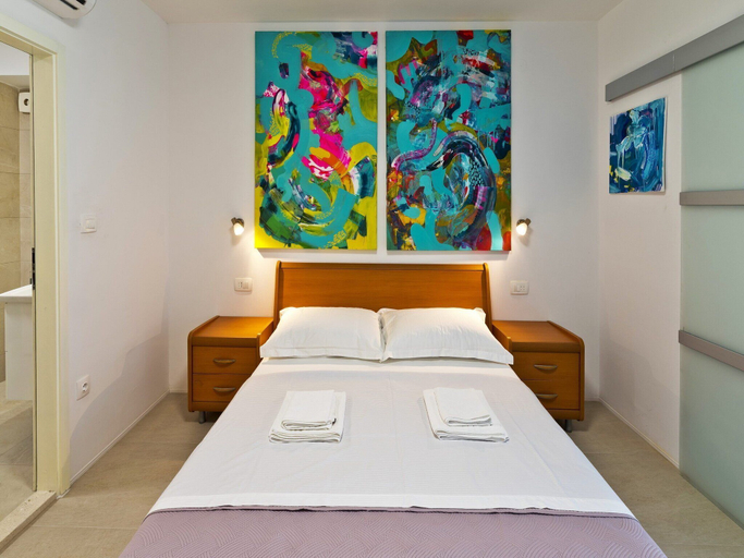 Room 4, Art Studio Magnolia, Dubrovnik